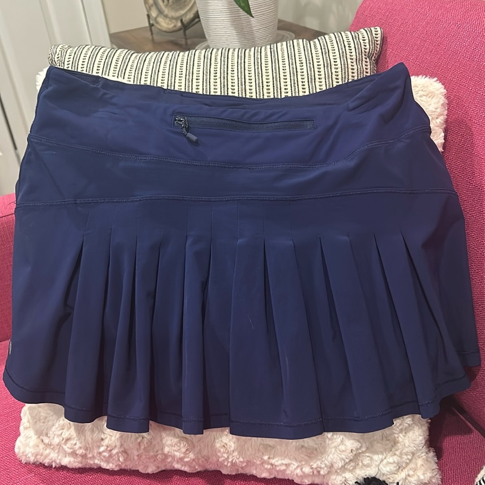 Navy Lululemon Circuit Breaker skirt